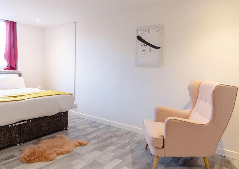 2 Bed With Free Parking Londres Exterior foto